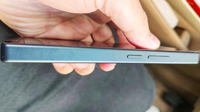 354英寸屏幕带实体键盘这款国产多亲手机防沉迷系统学生专用(图5)